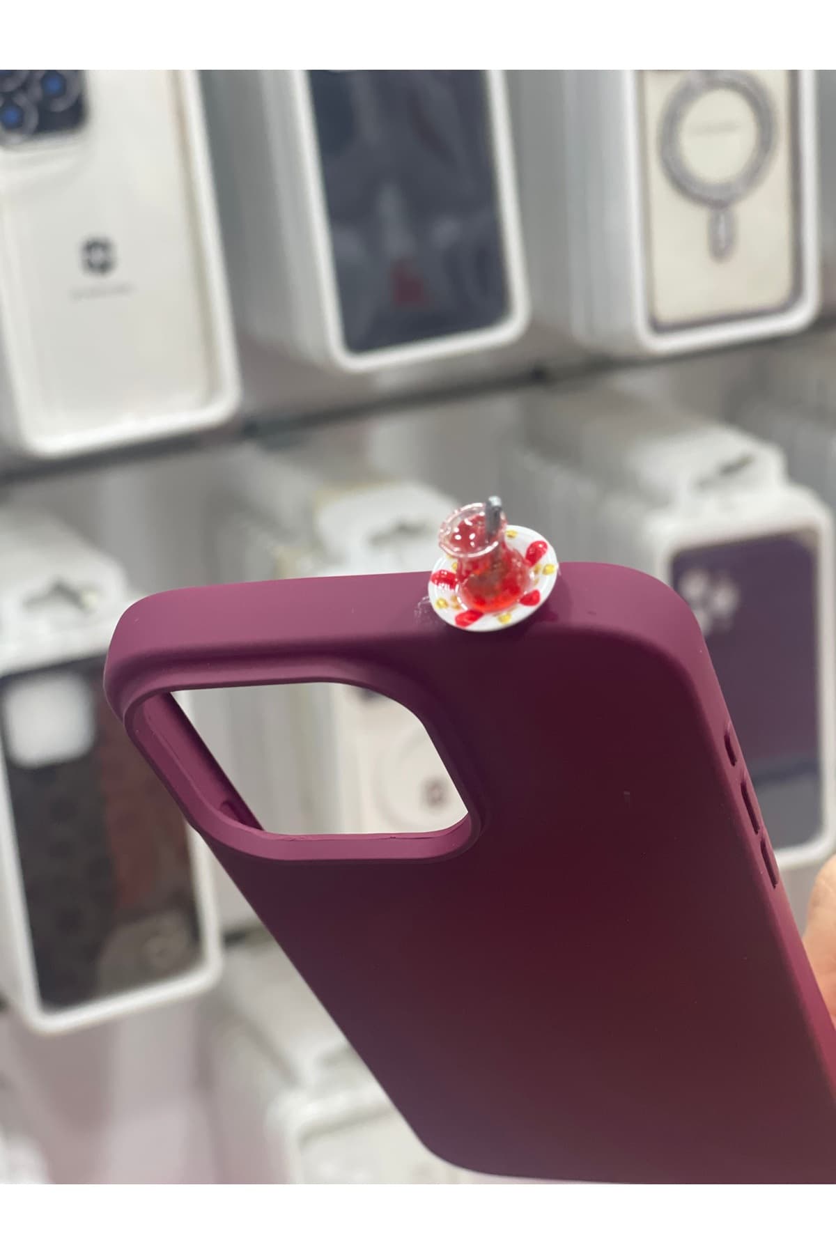İphone 15 uyumlu çay bardağı figürlü silikon kılıf(farklı marka model için soru sorabilirsiniz)