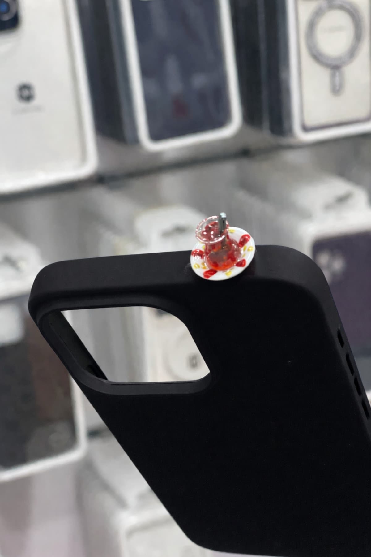 İphone 15 çay bardağı figürlü silikon kılıf(farklı modeller için soru sorabilirsiniz)