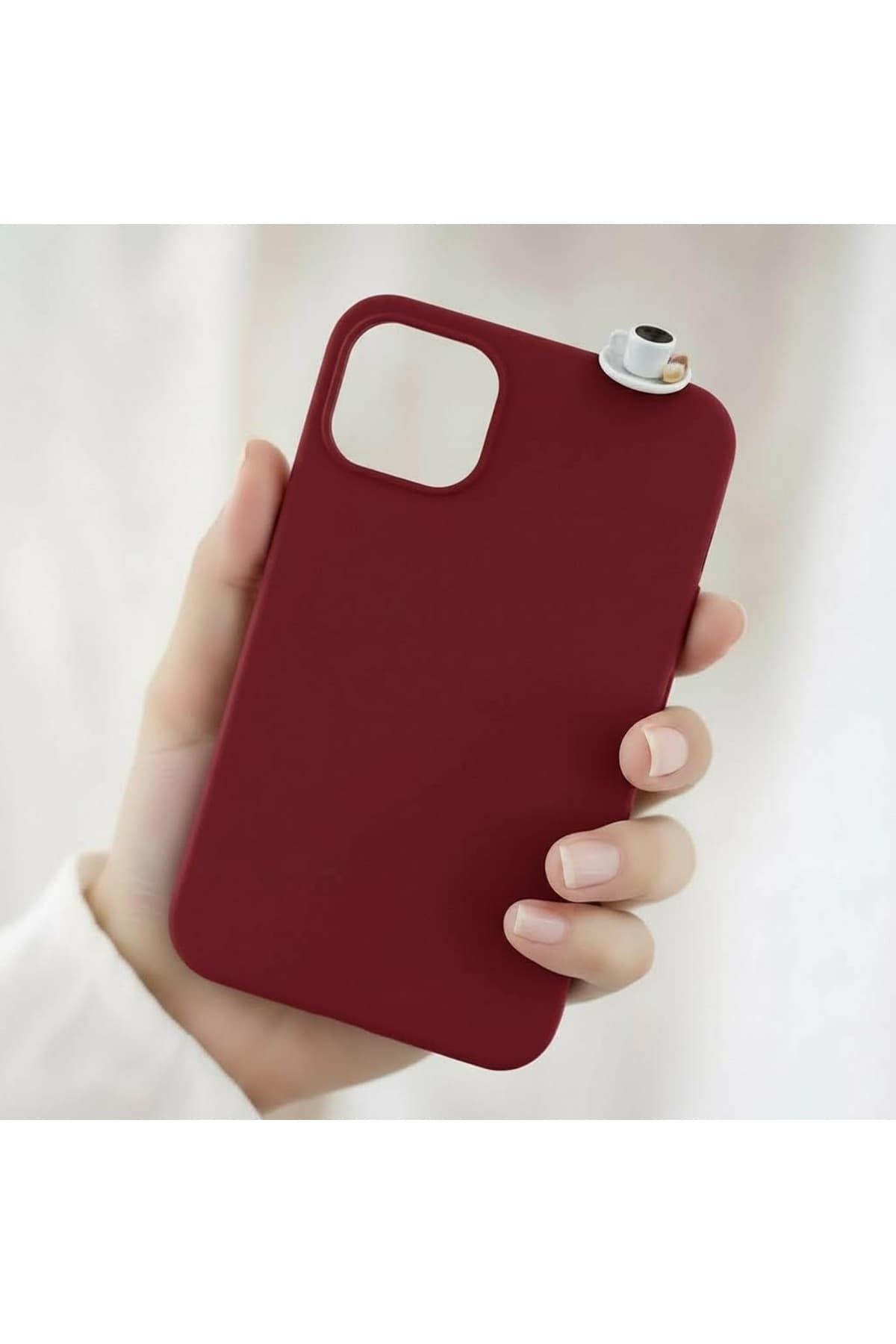 İphone 15 lokumlu kahve figürlü silikon kılıf