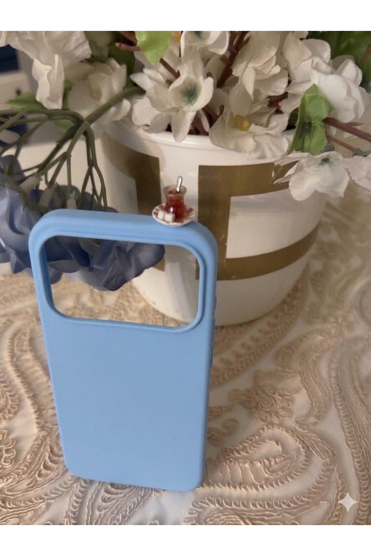 İphone 17pro şekerli çay figürlü silikon kılıf(farklı modeller için soru sorabilirsiniz)