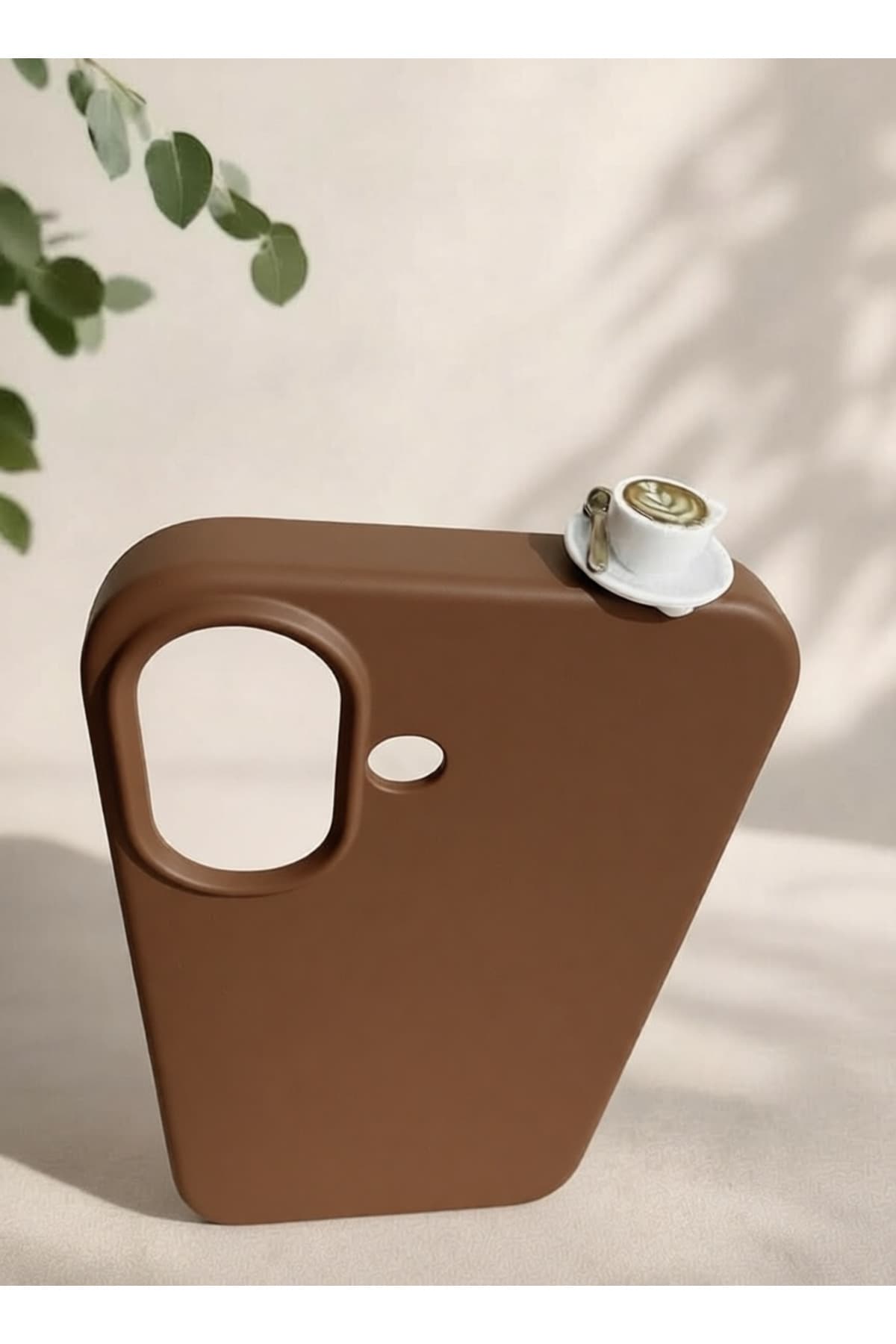 İphone 16 plus latte figürlü silikon kılıf