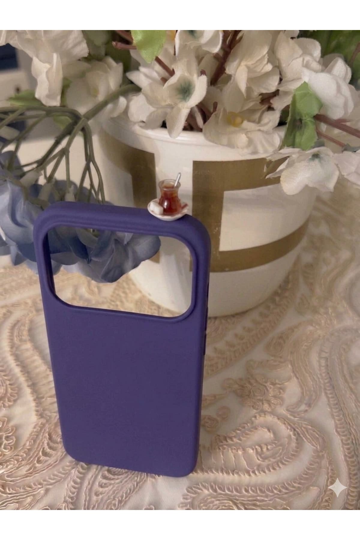 İphone 17pro şekerli çay figürlü silikon kılıf(farklı modeller için soru sorabilirsiniz)