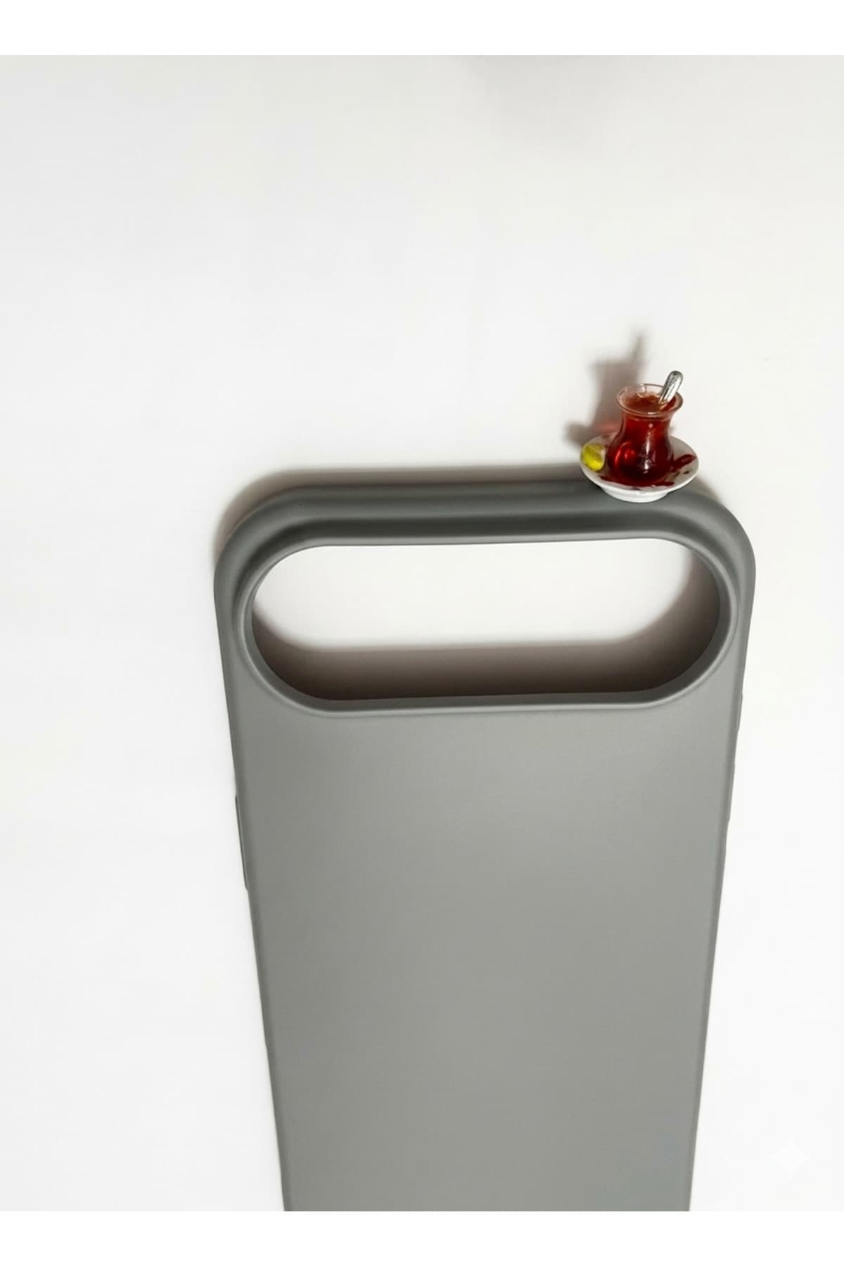 İphone 17 air limonlu çay bardağı figürlü silikon kılıf