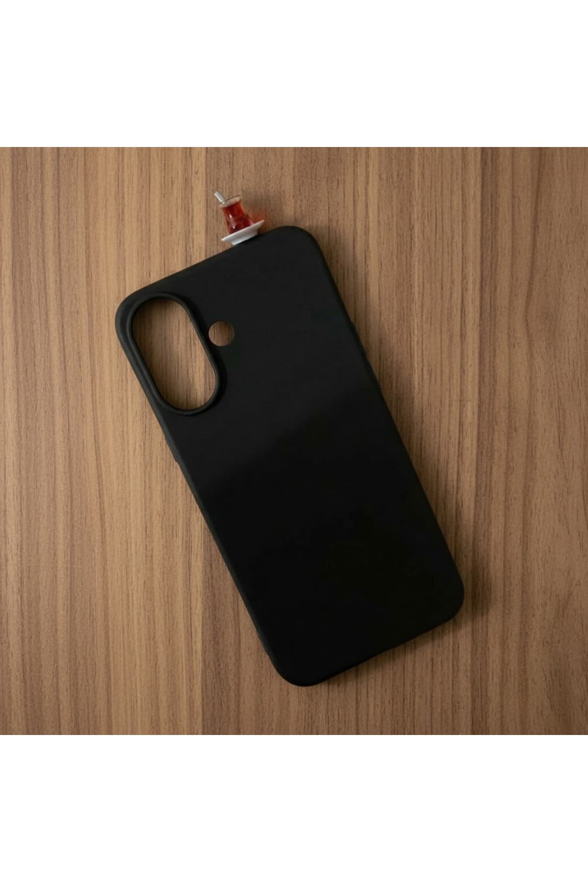 İphone 16 plus çaybardağı figürlü silikon kılıf