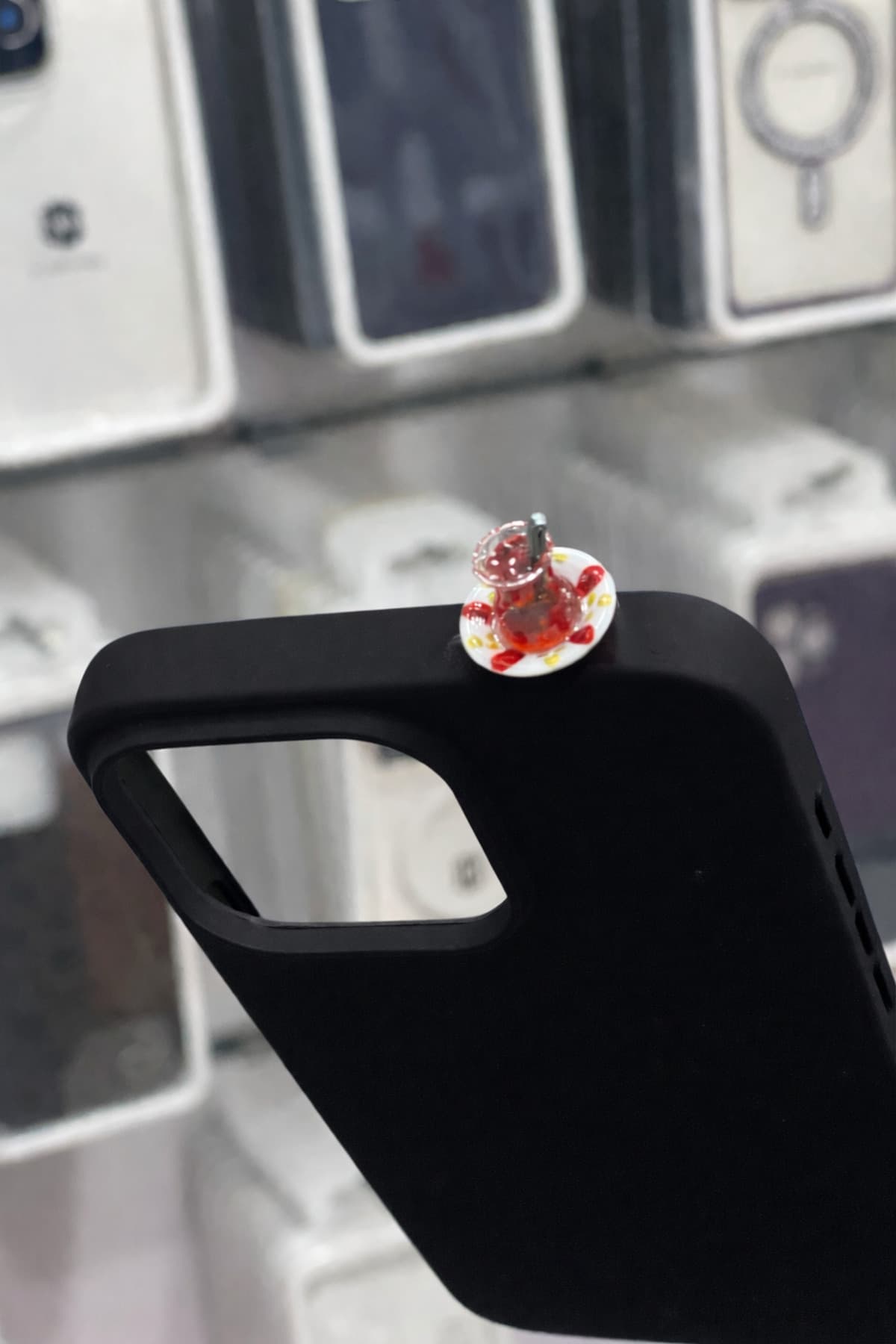 İphone 14 çay bardağı figürlü silikon kılıf(farklı modeller için soru sorunuz)