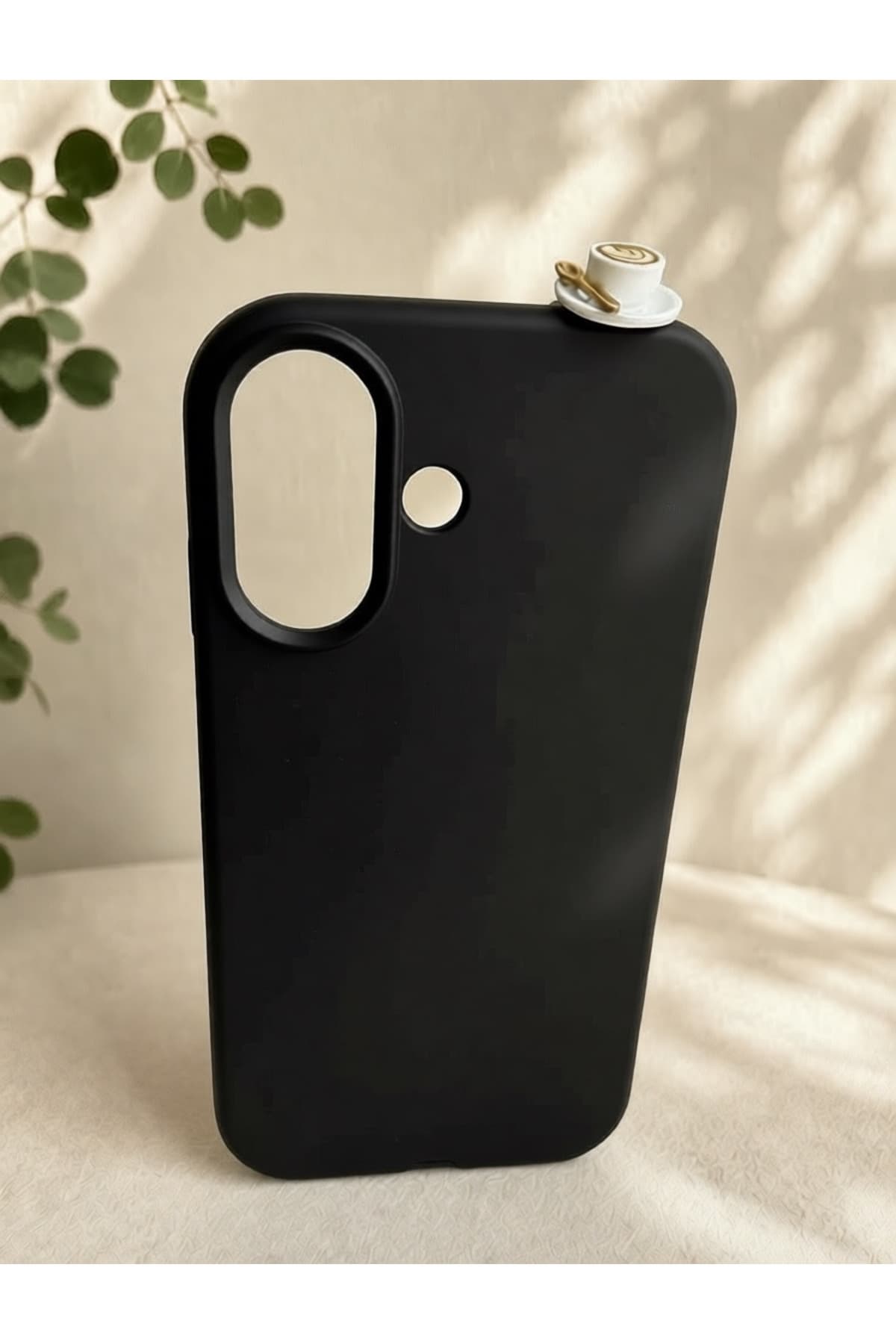 İphone 16 plus latte figürlü silikon kılıf