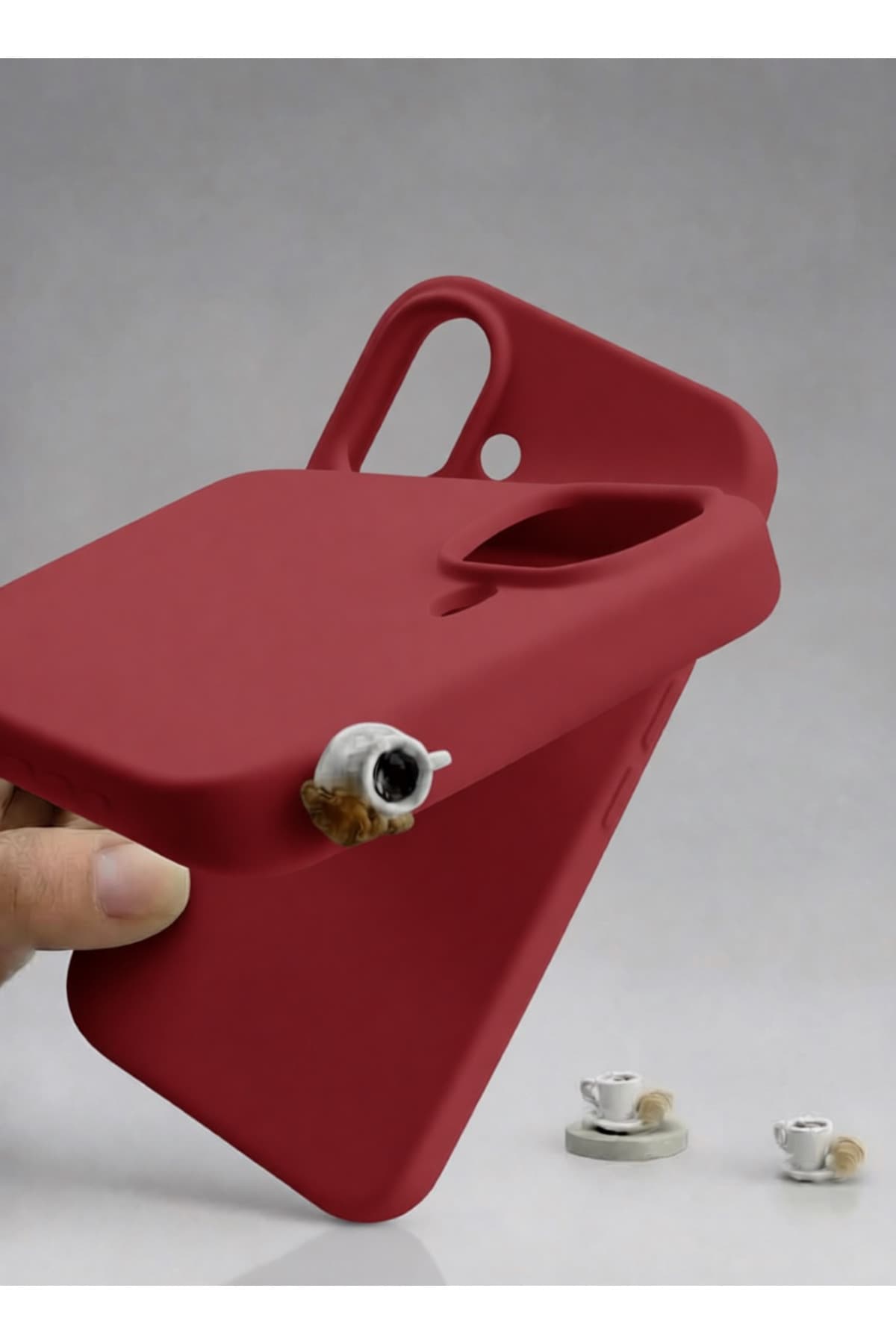 İphone 17 kruvasanlı kahve figürlü silikon kılıf