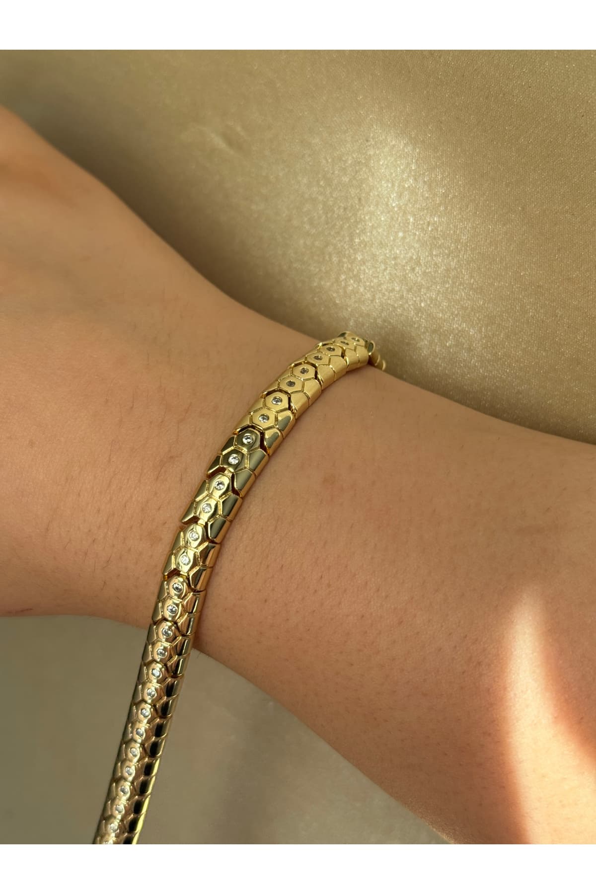 Xuping zirkon taşlı Yılan derisi model gold bileklik