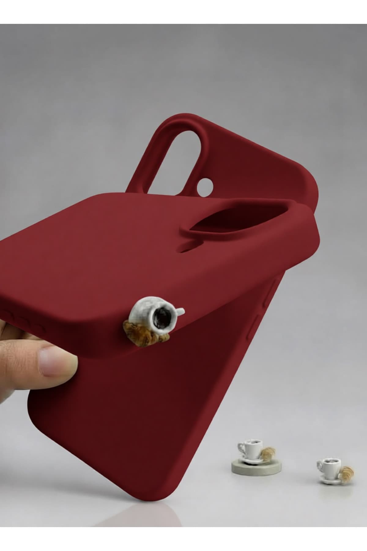 İphone 16 kruvasanlı kahve figürlü silikon kılıf