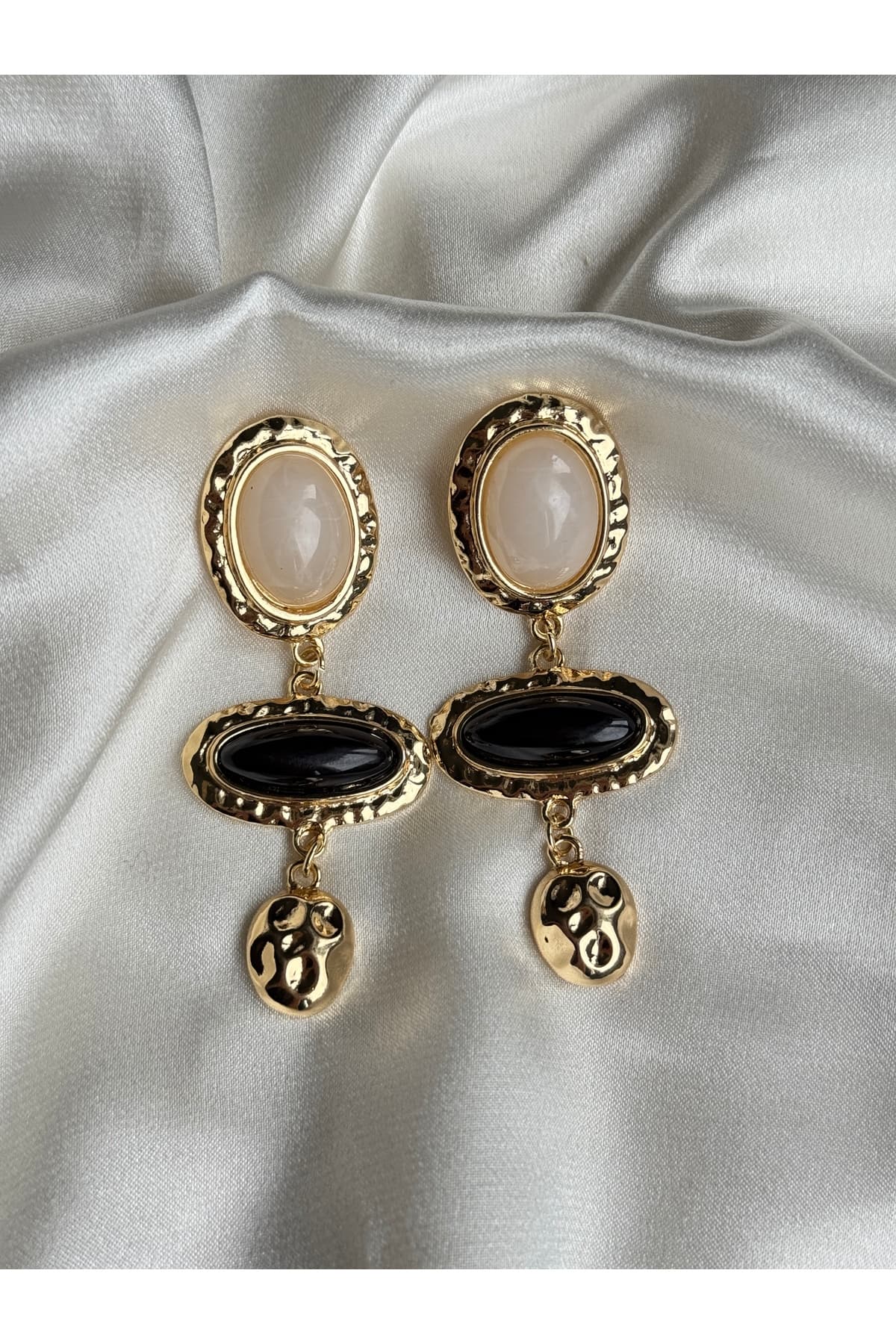 Gold doğal taşlı sallantılı bohem küpe