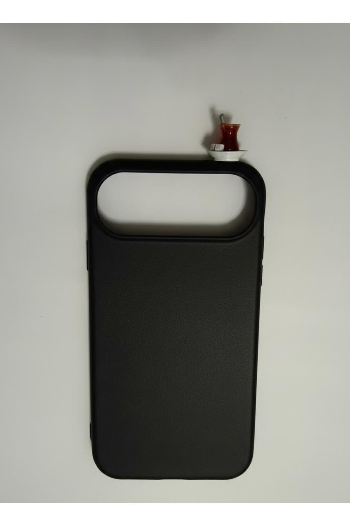 İphone 17 air şekerli çay bardağı figürlü silikon kılıf