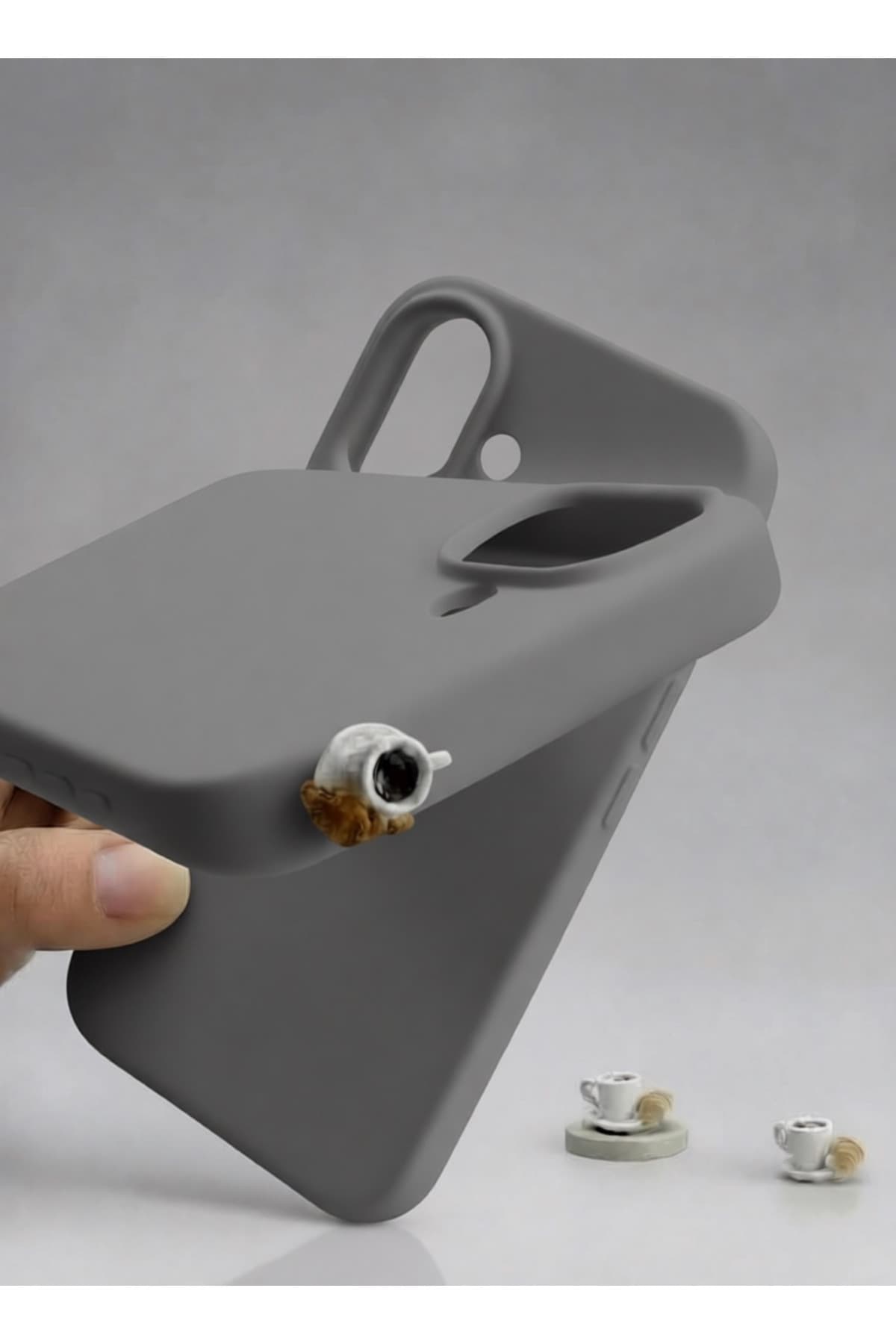 İphone 16 kruvasanlı kahve figürlü silikon kılıf