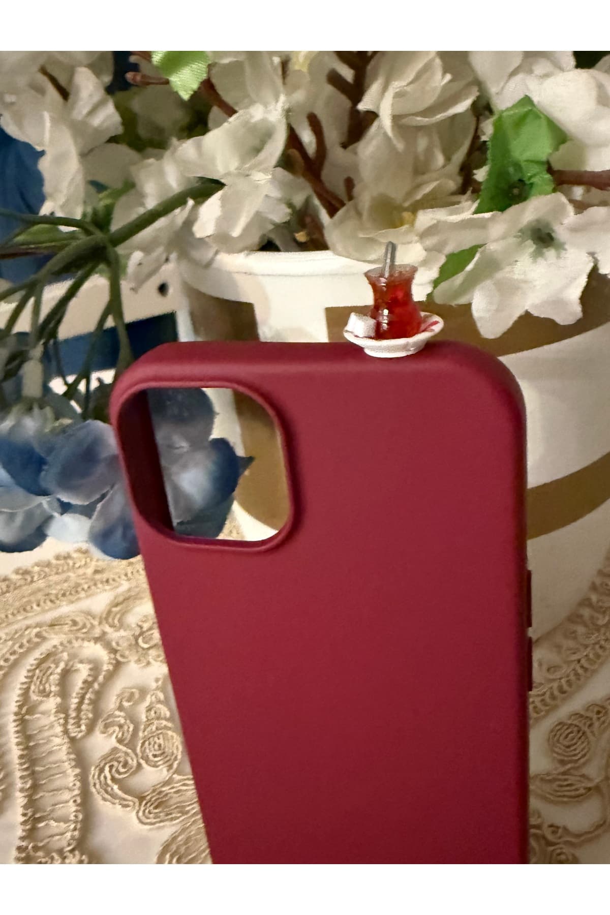 İphone 15 şekerli çay figürlü silikon kılıf