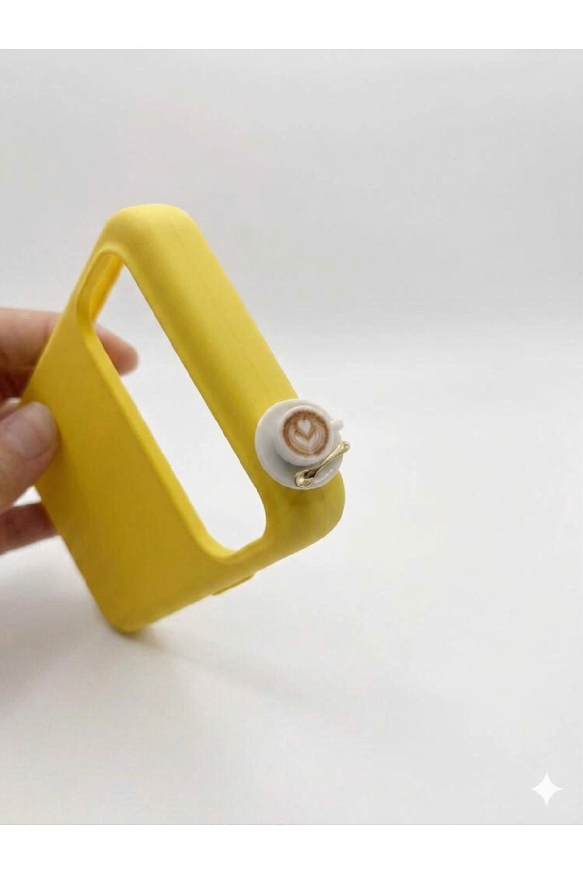 İphone 17 pro latte figürlü silikon kılıf